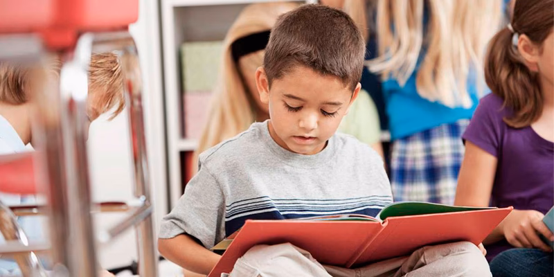 ¿Qué es ser AT en un colegio?