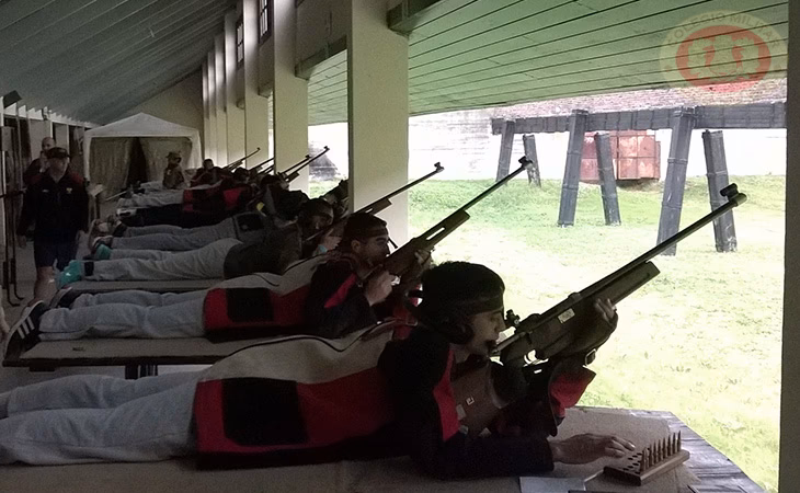 ¿Qué hacen en la escuela militar?