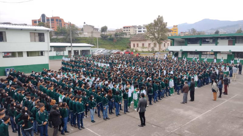 ¿Cómo es el colegio Amazonas?
