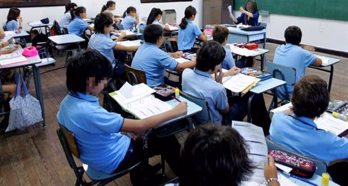 ¿Cómo solicitar ayuda a los colegios privados?