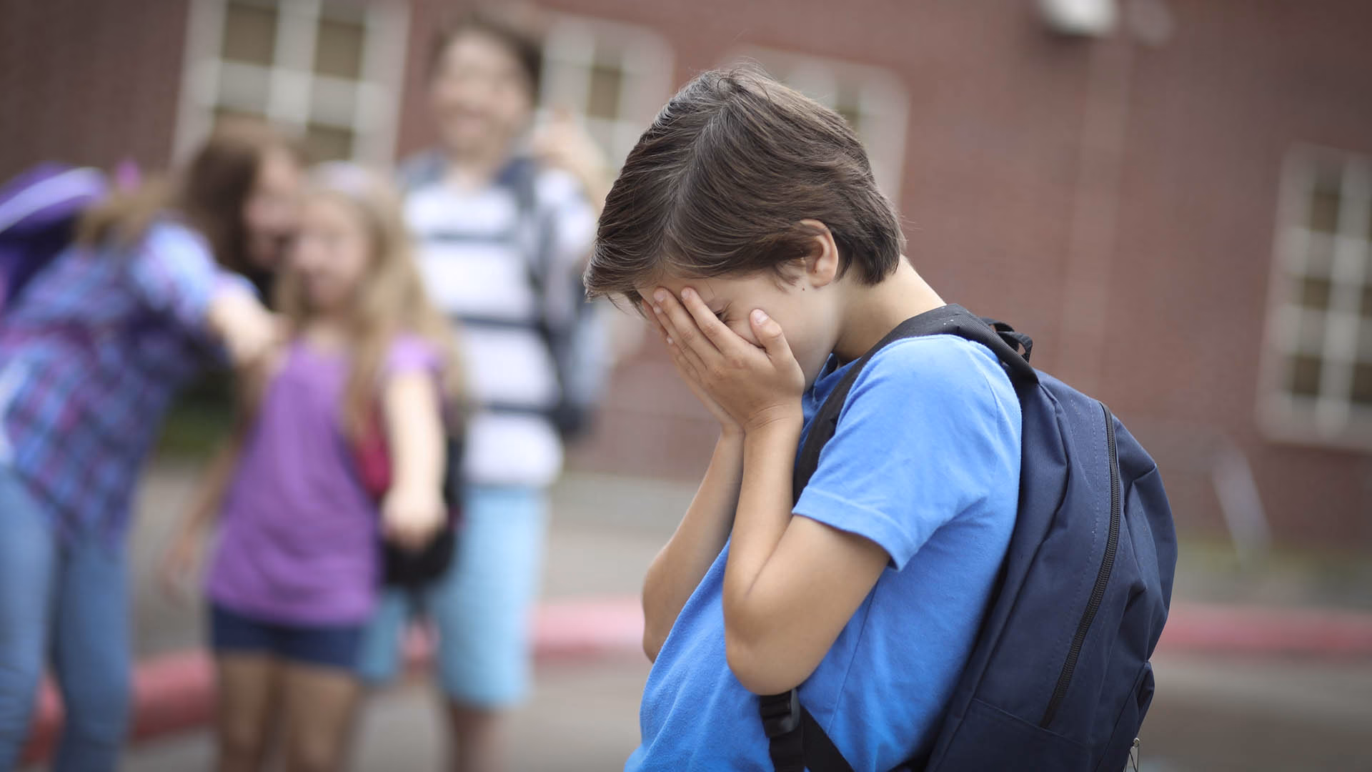 ¿Qué tipo de apoyo requieren los padres adolescentes?