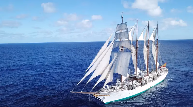 ¿Cómo se llama el buque escuela de Argentina?