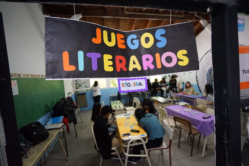 ¿Qué preguntas se hacen en un Café Literario?