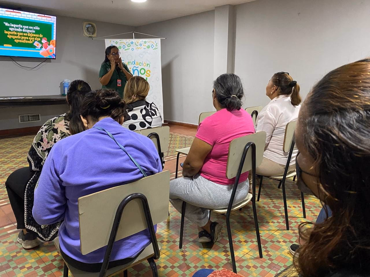 ¿Qué temas hablar en una reunión de padres?