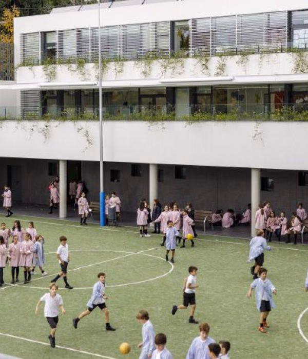 ¿Cuál es el precio del colegio Abat Oliba Loreto?