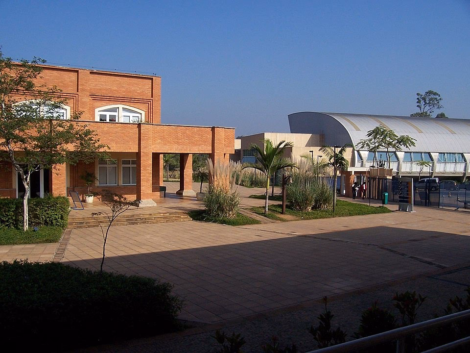 Quais são as escolas de luxo em São Paulo?