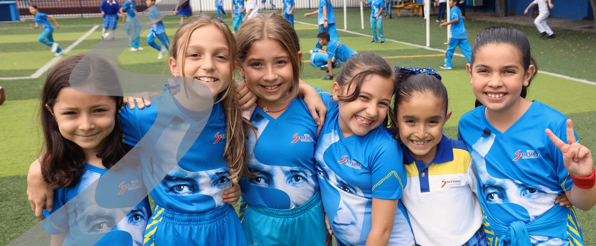 ¿Qué carreras tiene el Salesiano?