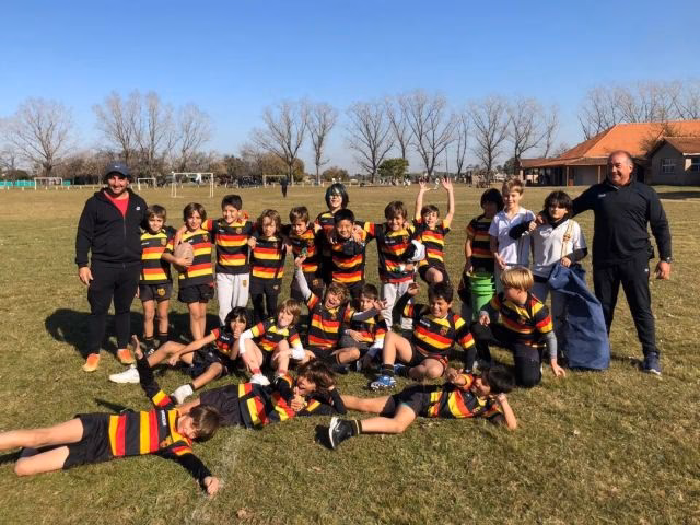 ¿Cuántos alumnos hay en Bedes Senior School?