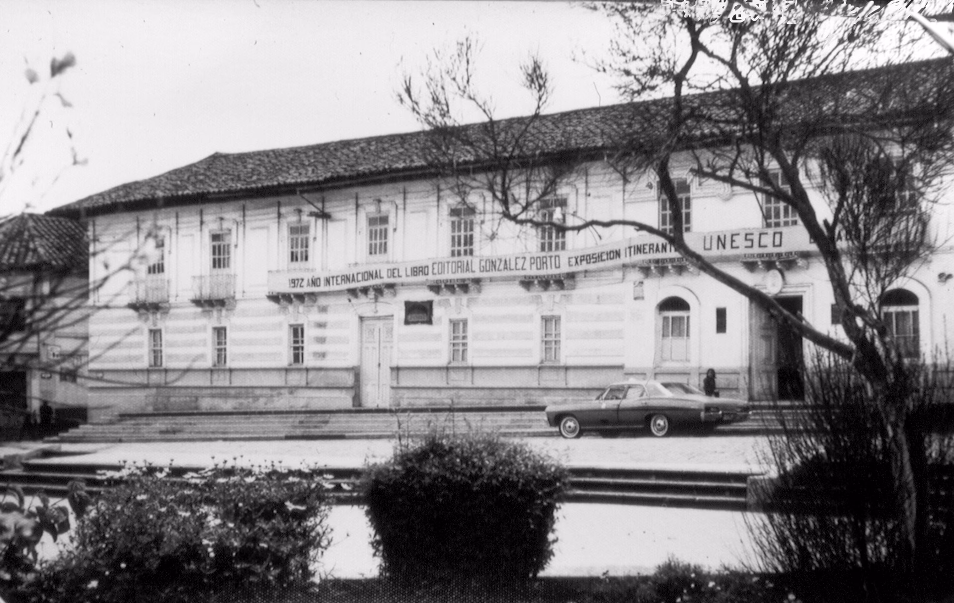 ¿Quién fundó la Unidad Educativa Tulcán?