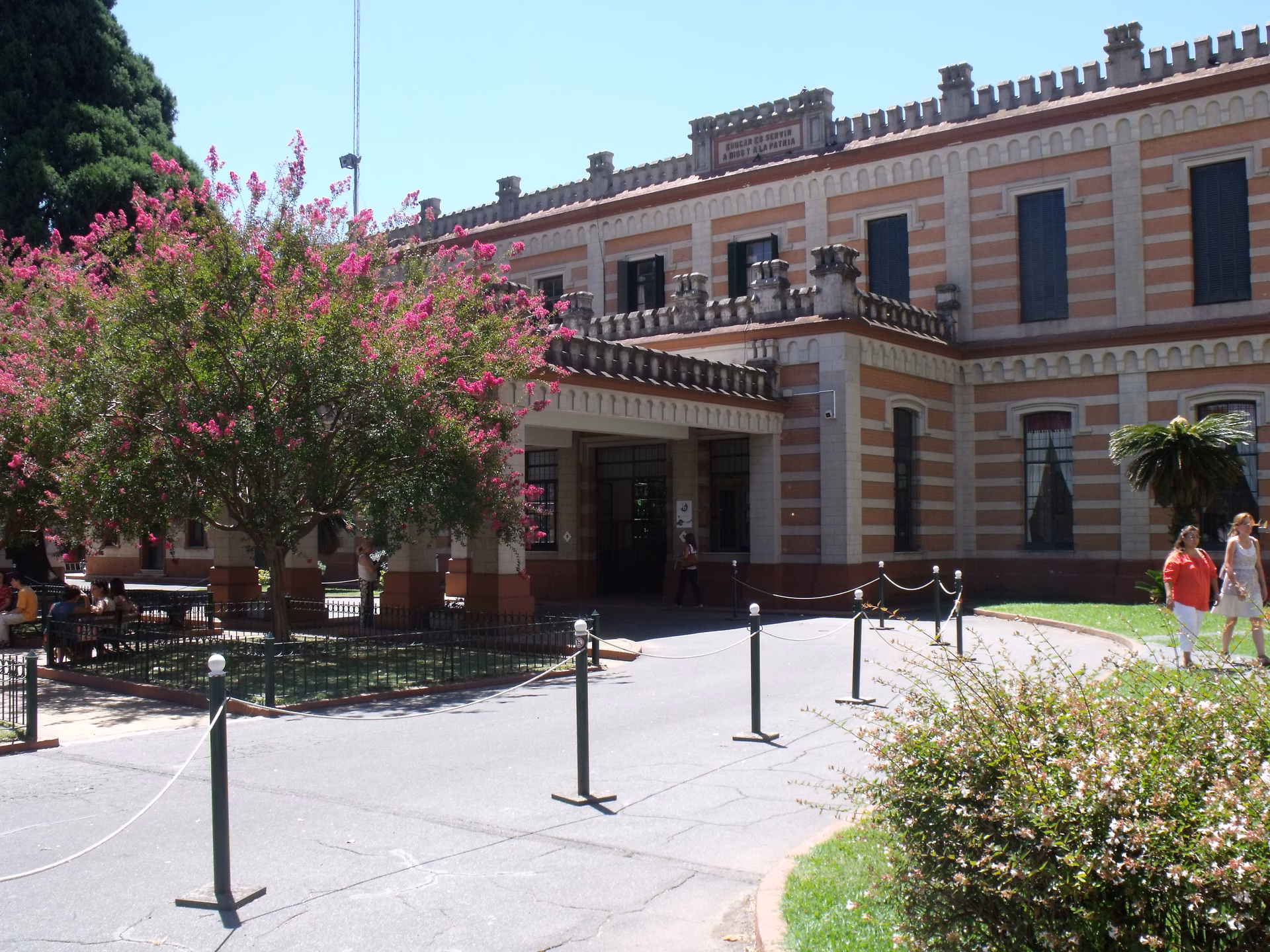 ¿Cuántos años tiene el Colegio Marín?