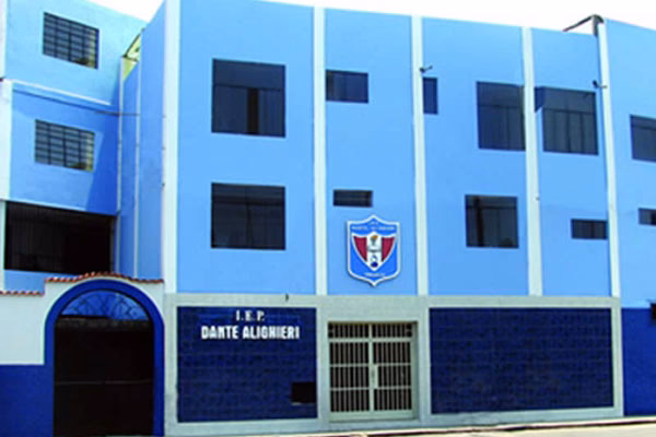 ¿Cuándo se fundó el colegio Dante Alighieri Trujillo?