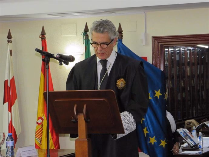 ¿Cuántos abogados hay en Almería?