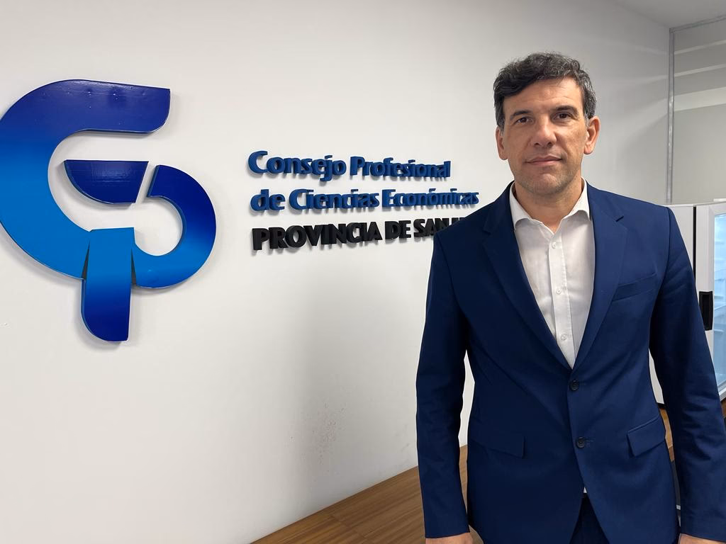 ¿Qué función tiene el colegio de contadores públicos?