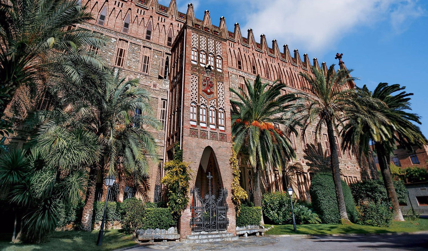 ¿Dónde se encuentra el colegio de las Teresianas?