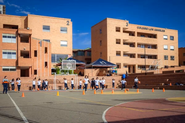 ¿Cuántos colegios tiene Tunja?