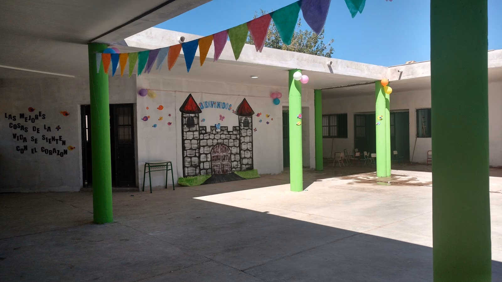 ¿Qué carreras hay en el colegio El Prado?