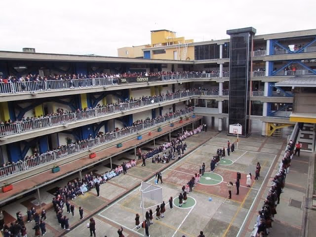 ¿Cuál es el ranking del colegio Santo Domingo Bilingüe?