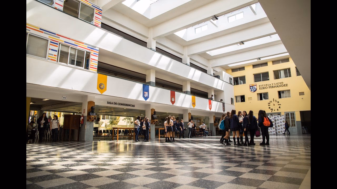 ¿Quién fue Elbio Fernández?