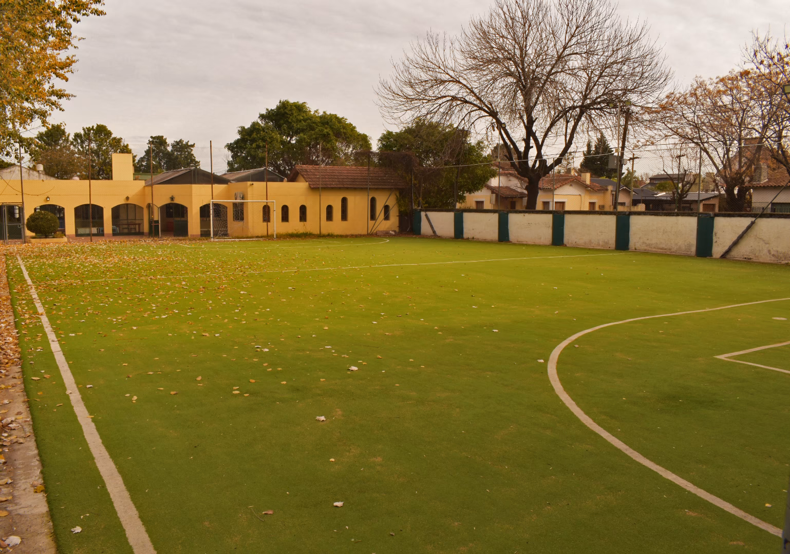 ¿Cuánto está la pensión en las esclavas del Sagrado Corazón de Jesús?