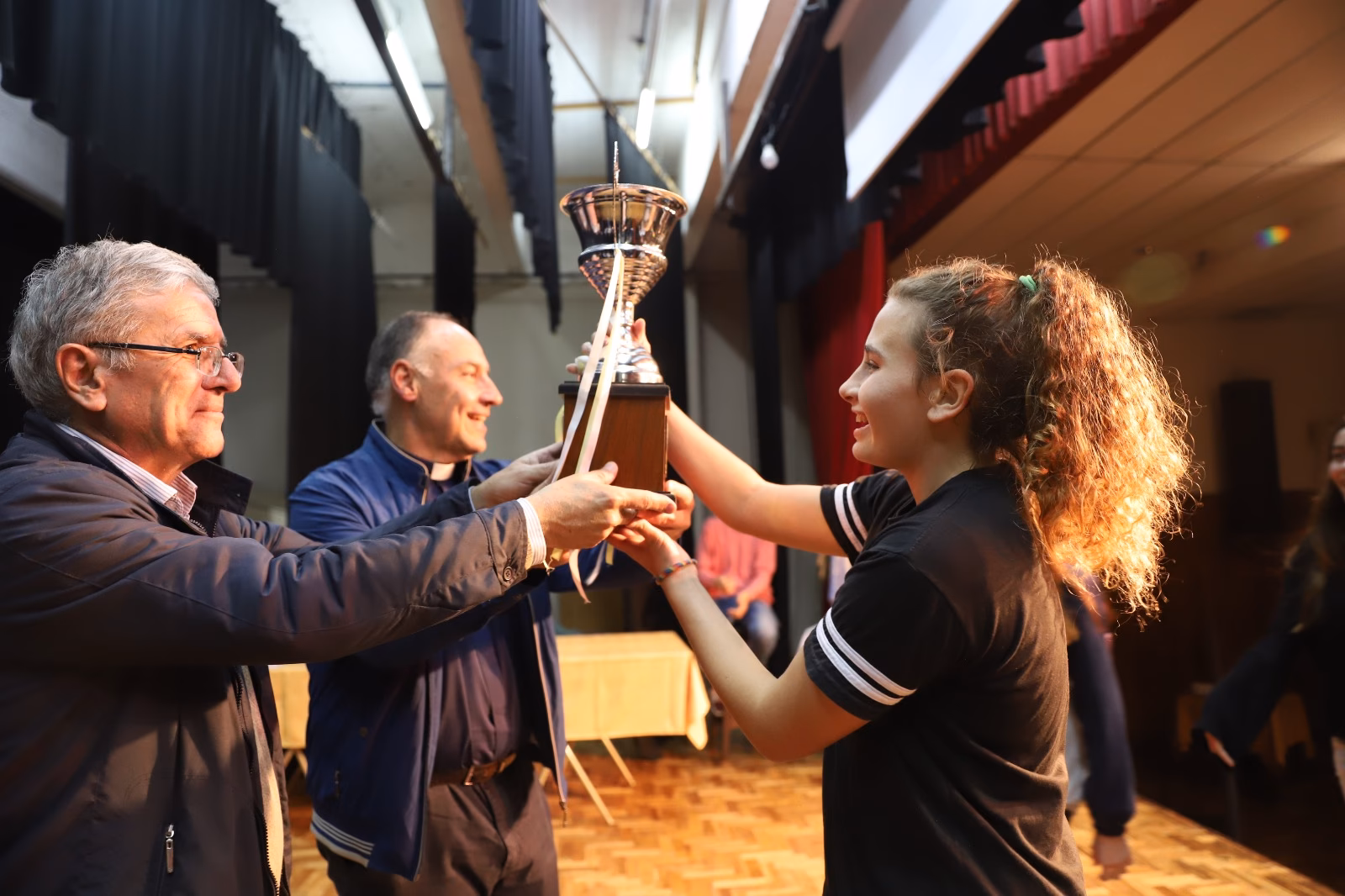¿Cuántos años tiene el colegio Juan Pablo II?