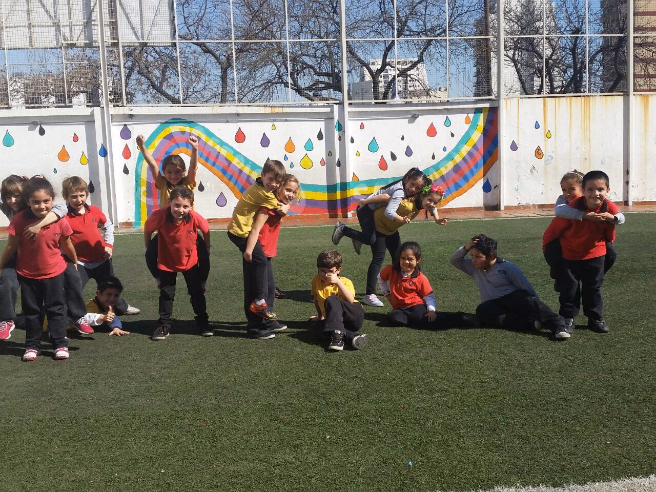 ¿Cómo aprenden los niños según Froebel?