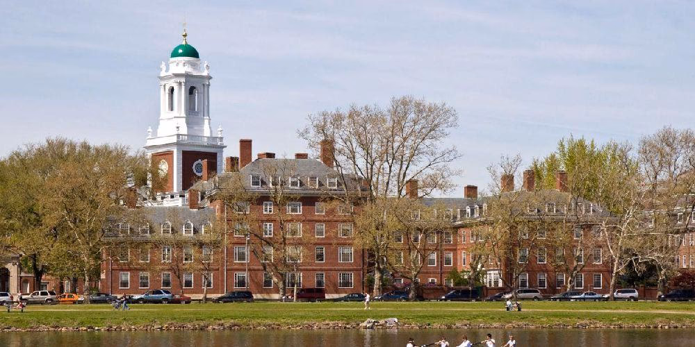 ¿Cuánto cuesta la escuela Harvard?