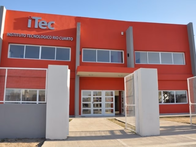 ¿Qué carreras hay en el ITEC?