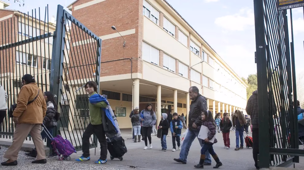¿Cuántos colegios hay en la ciudad de Zaragoza?