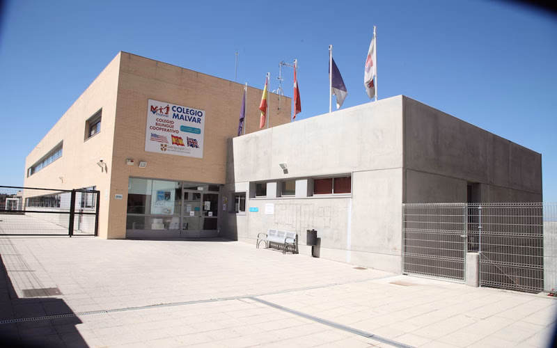 ¿Quién es el director del Colegio Malvar?