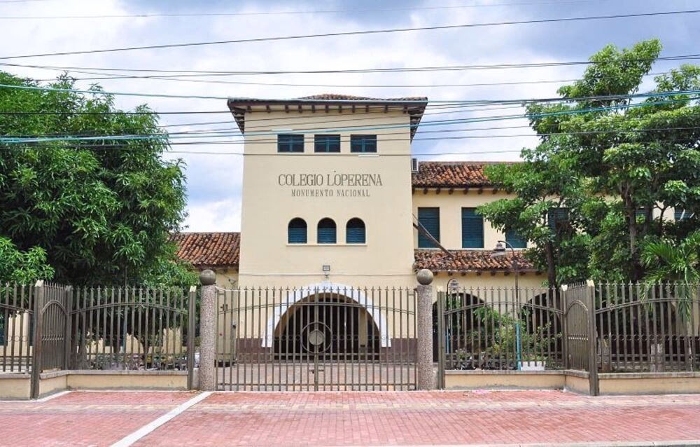 ¿Cuál fue el primer colegio de Valledupar?