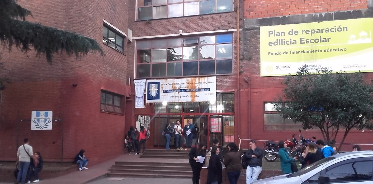 ¿Cuántos años tiene el normal de Quilmes?