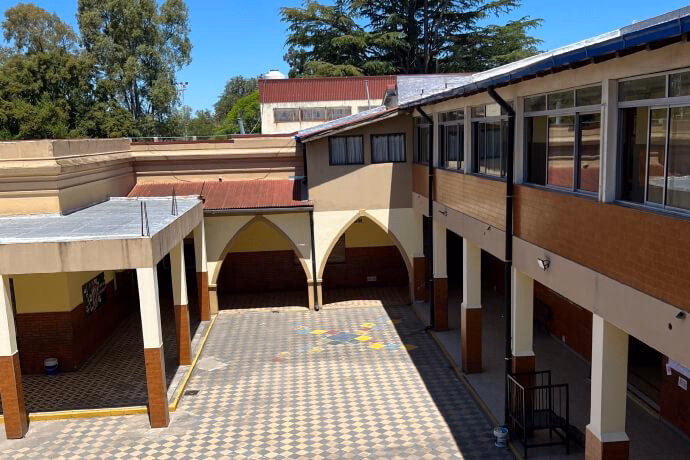 ¿Cuándo es el aniversario del colegio Nuestra Señora del Rosario?