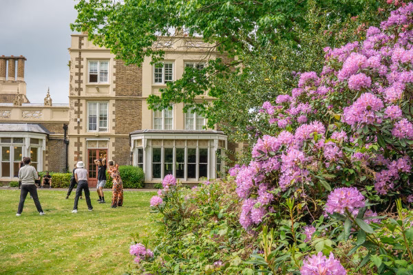 ¿Es Rose Bruford una buena escuela?