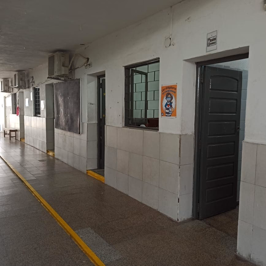 ¿Quién fundó el colegio San Gabriel?