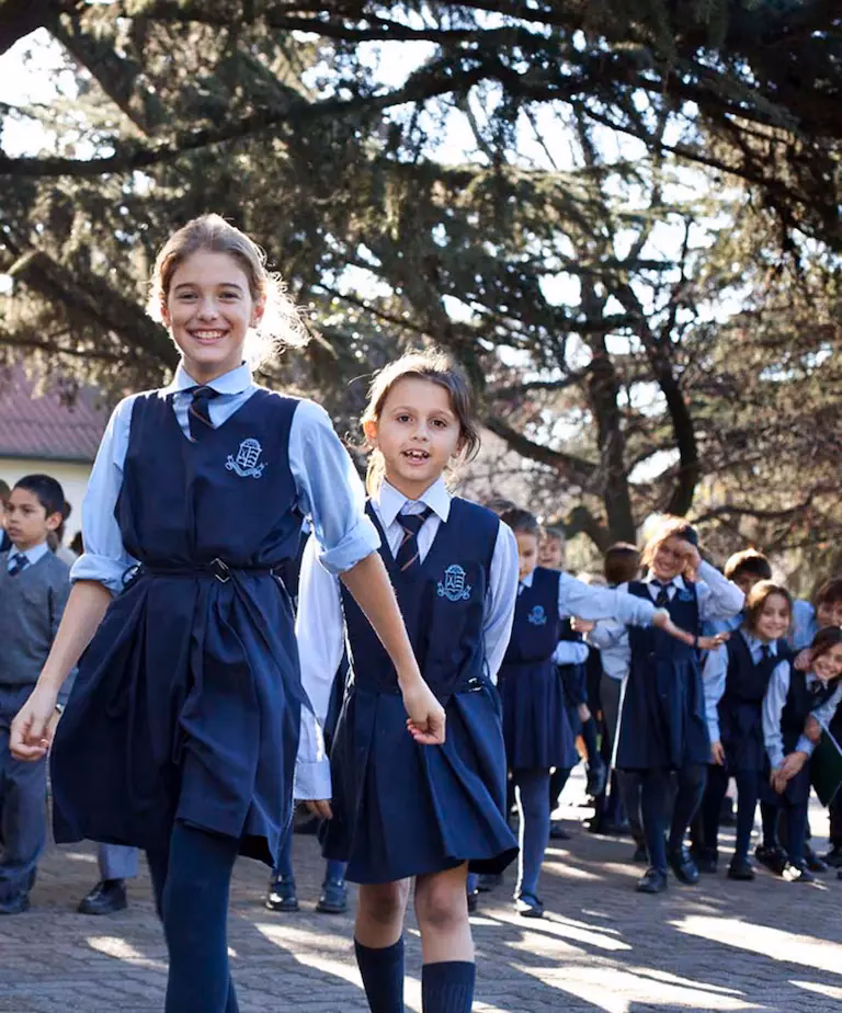 ¿Es Santa Hilda una escuela católica?