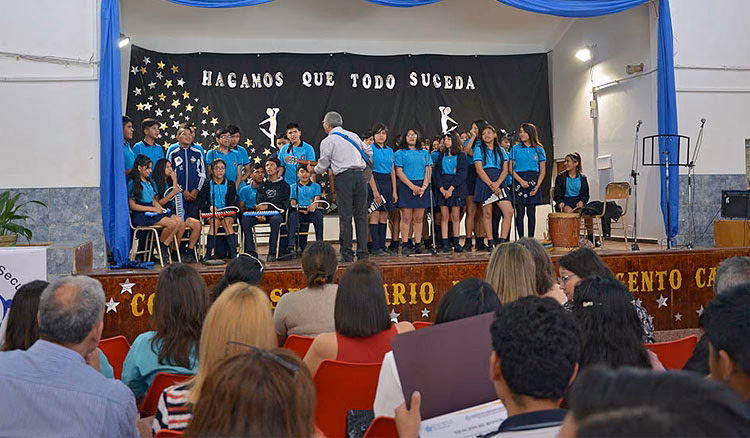 ¿Cuántos años son en la escuela de suboficiales Sargento Cabral?