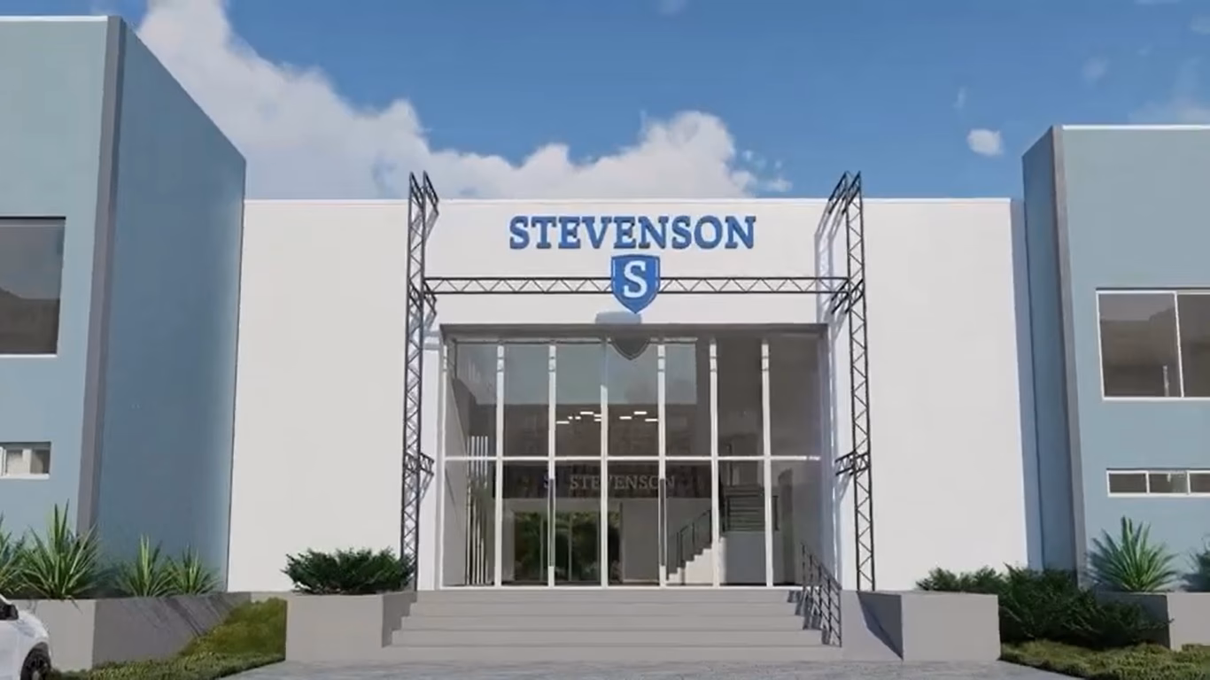 ¿Qué pasó con la escuela secundaria Adlai Stevenson?