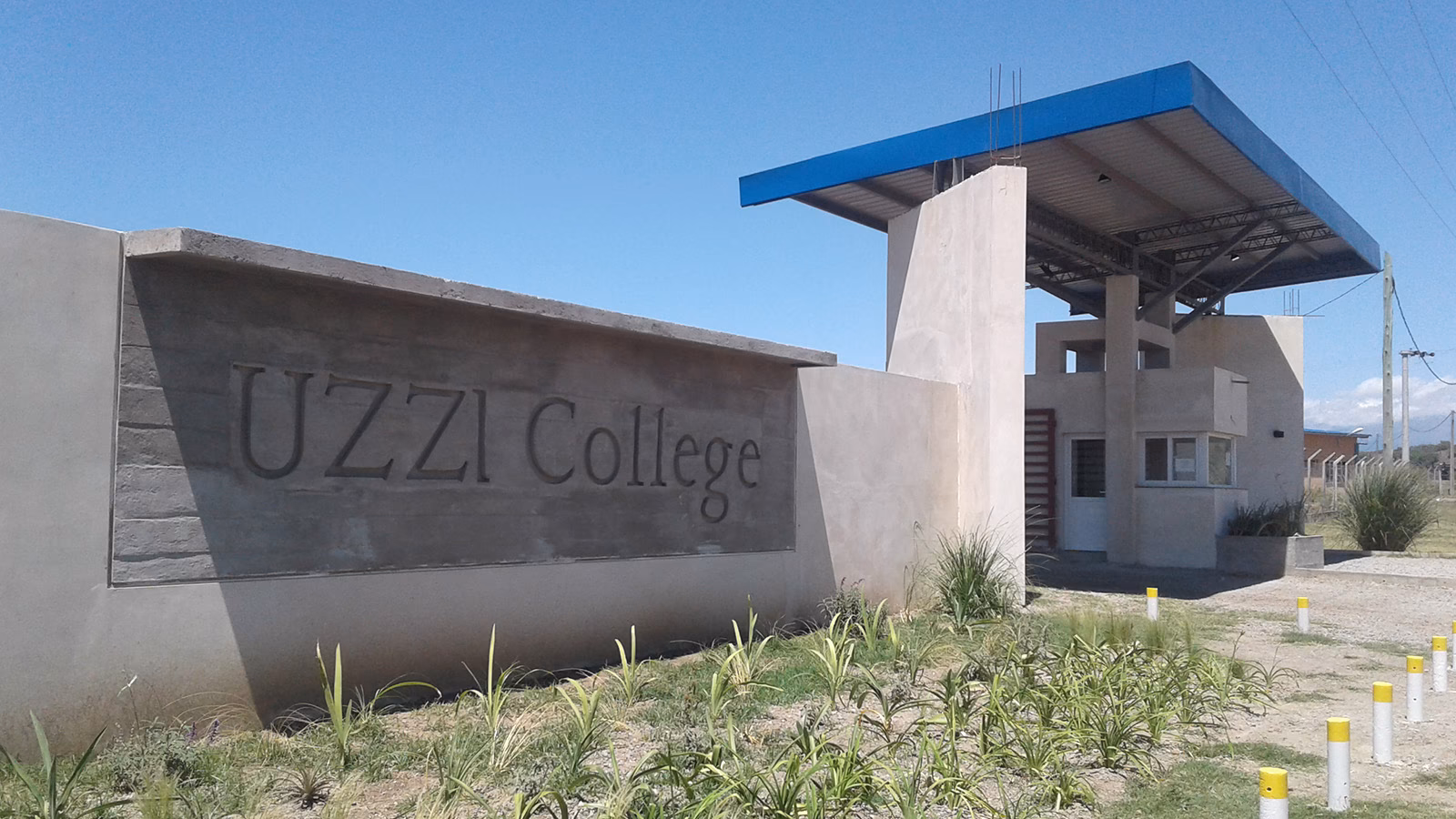 ¿Cuánto cuesta la cuota del Uzzi College?