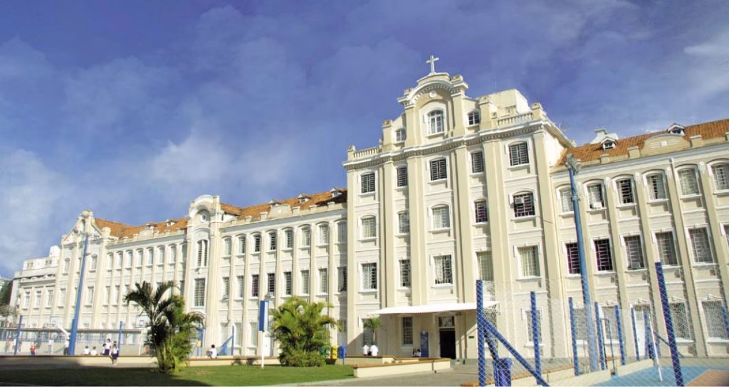 ¿Cuántos colegios hay en Brasil?