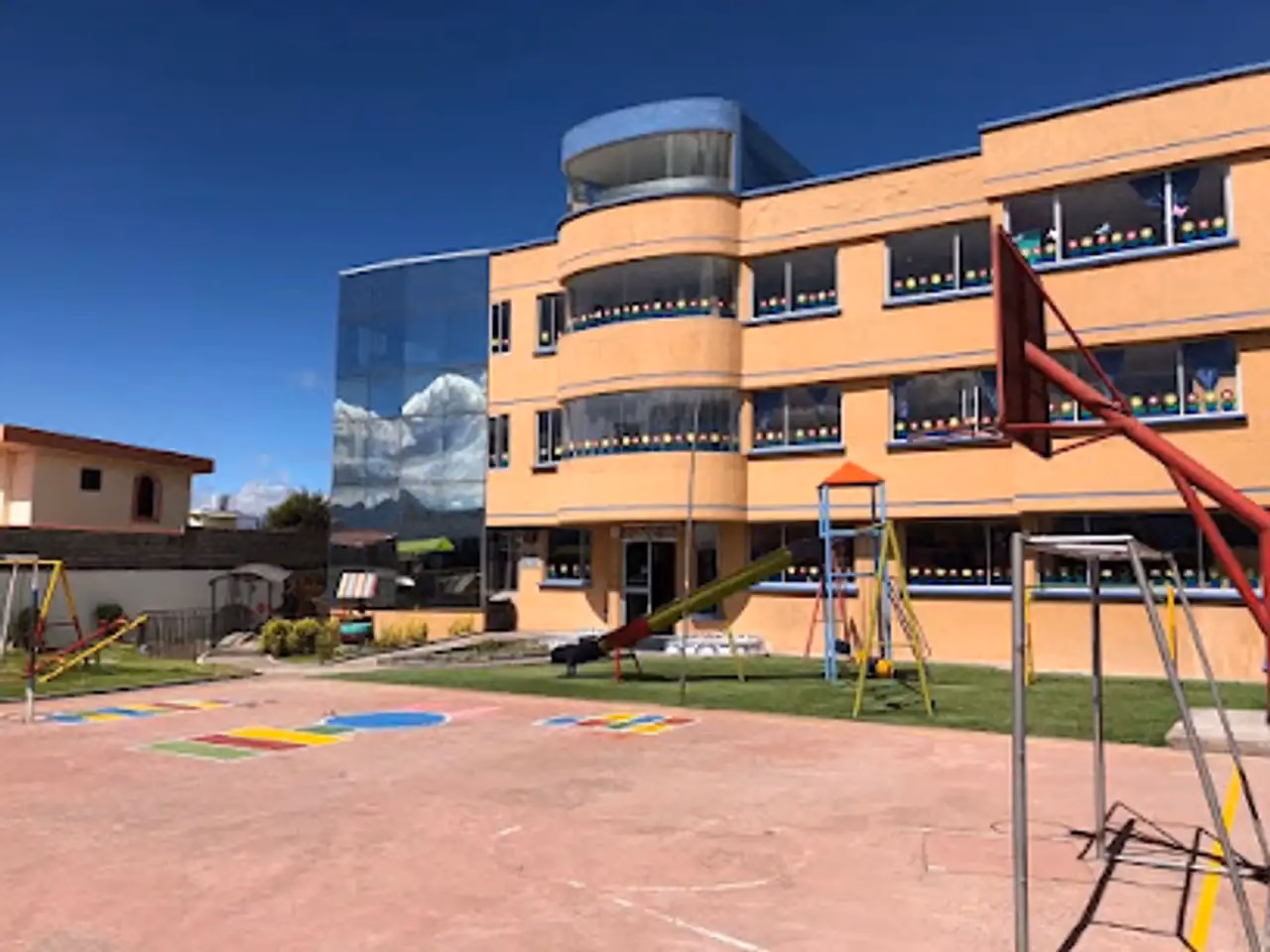 ¿Cuáles son los mejores colegios del Valle de los Chillos?