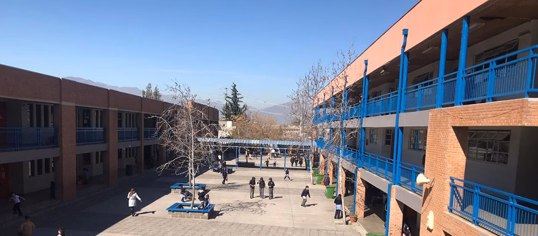 ¿Cuántos colegios tiene Puente Alto?