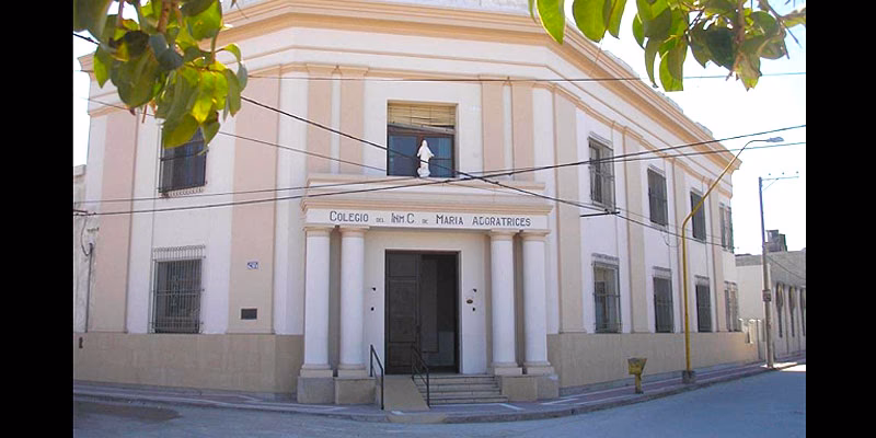¿Cuántos colegios hay en Villa del Rosario?