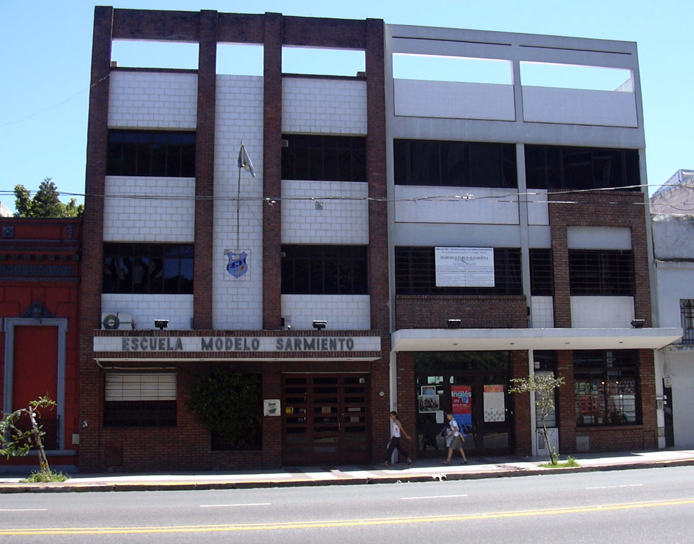 ¿Qué distrito escolar es Villa Luro?