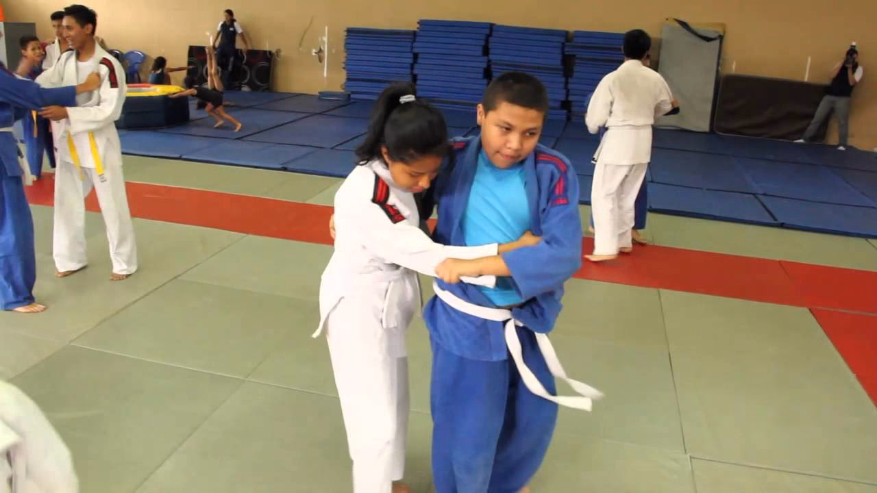 ¿Cómo empezar una clase de judo?