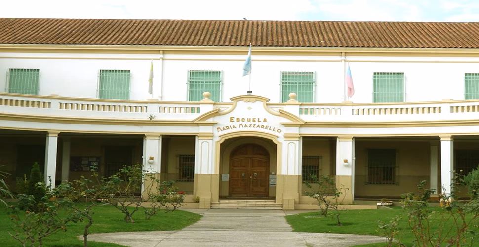 ¿Cuándo se fundó el colegio María Mazzarello?