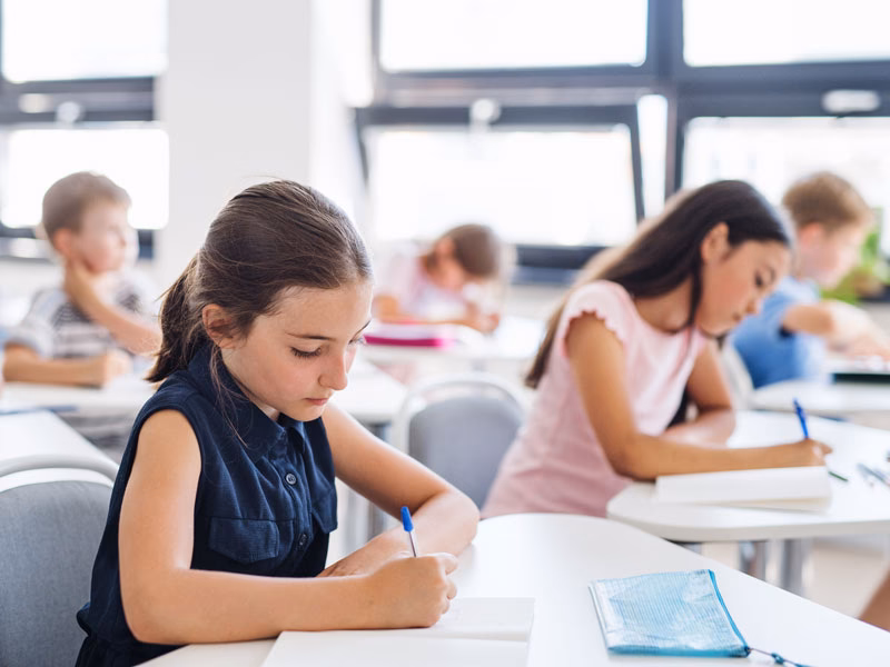 ¿Qué debe aprender un niño de 4to de primaria?