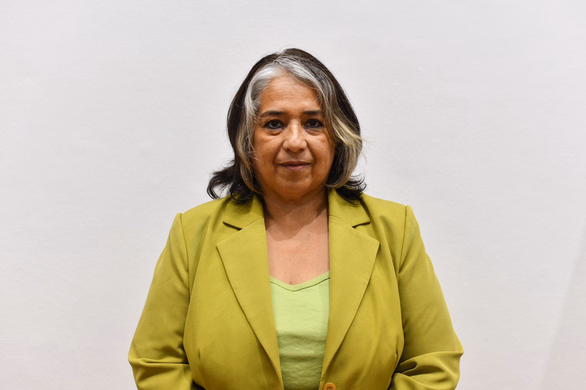 ¿Cómo se llama el director departamental de educación de Colón?