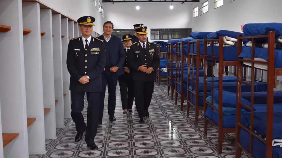 ¿Cuánto gana un oficial de Policía en Salta?