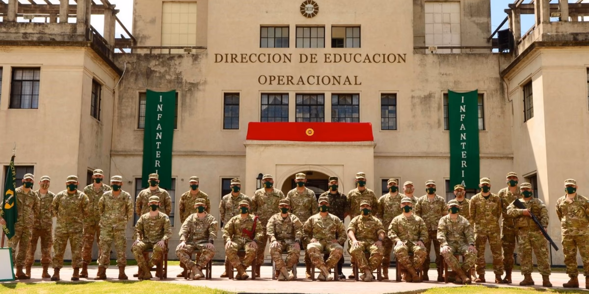 ¿Qué carrera debo estudiar si me gustan las armas?