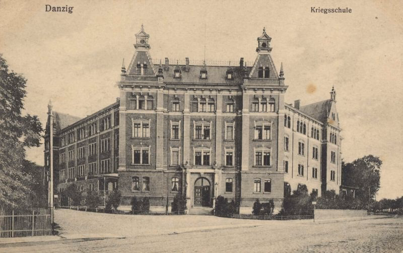 ¿Cómo se llama la escuela militar alemana?